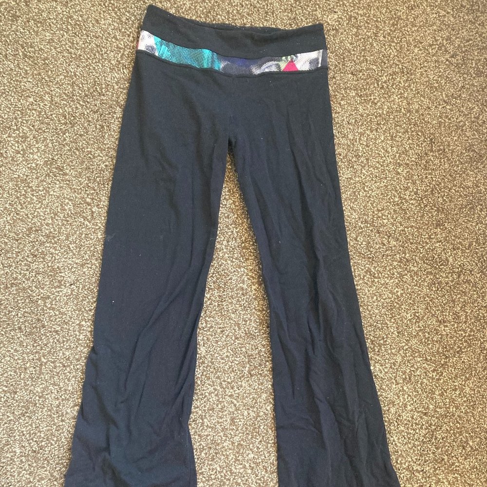 Lululemon yoga pants